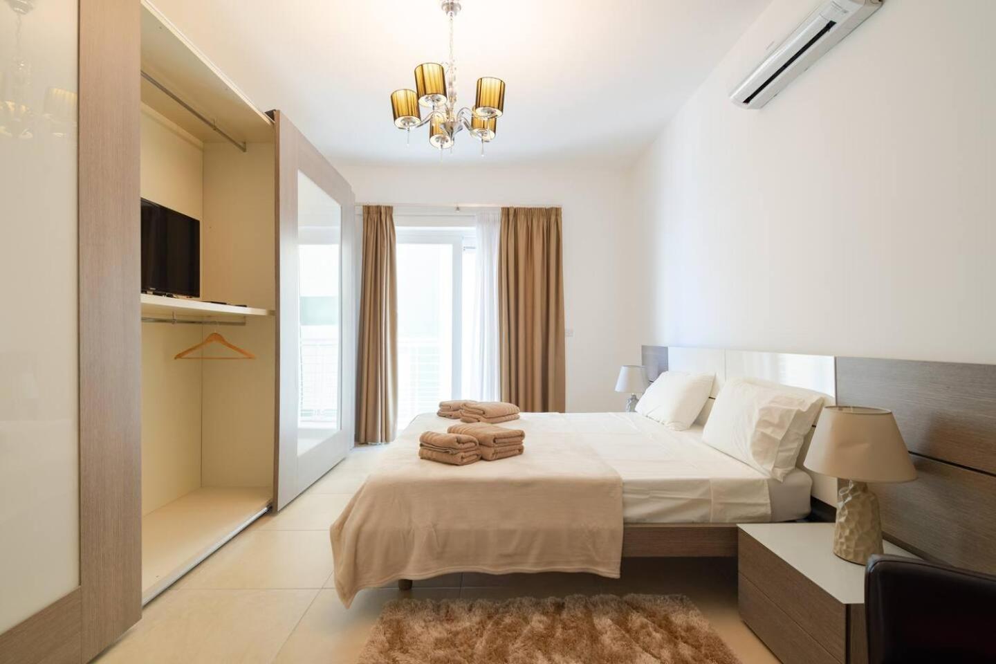 Fort Cambridge Apartments By Homely Sliema Exterior foto